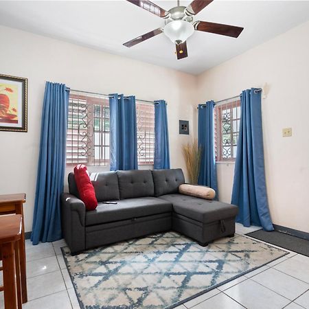Shaw Park Gem Apartment Ocho Rios Bagian luar foto